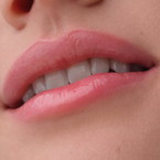 Catrice Bare Glow Lip Oil Balm - Olejkowy balsam do ust Bare Glow 010