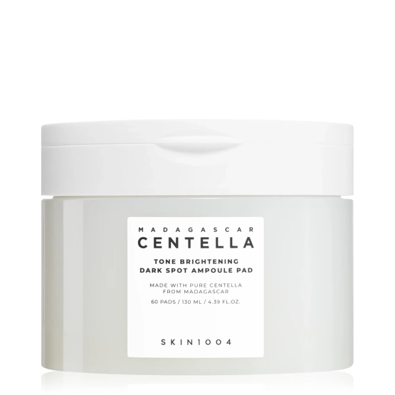 SKIN1004 Madagascar Centella Tone Brightening Dark Spot Ampoule Pad - rozjaśniające płatki do twarzy 60szt.